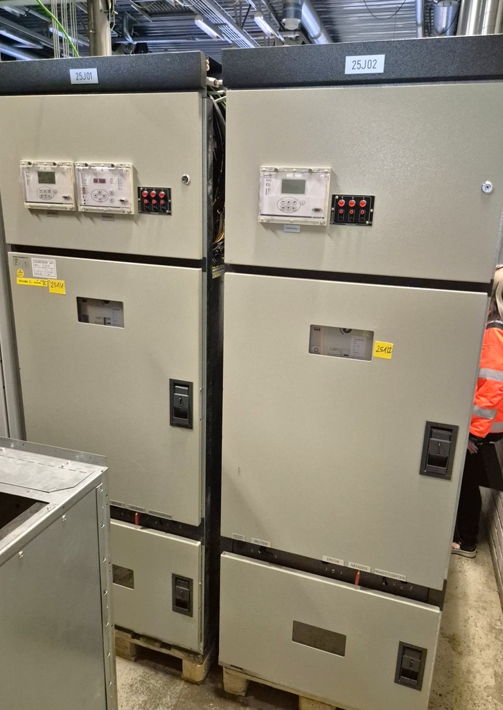 24kV 20kA 1250A VEO VEKE24 katkaisija vm. 2009