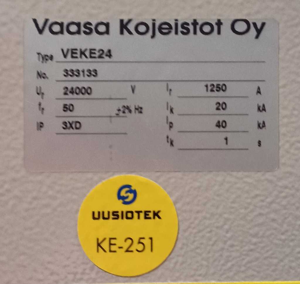 24kV 20kA 1250A VEO VEKE24 katkaisija vm. 2009