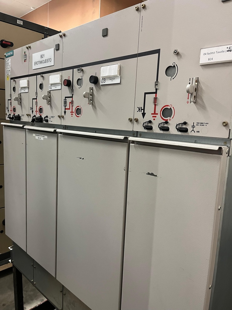 Siemens 20kV 8DJH erotinkojeisto 2014