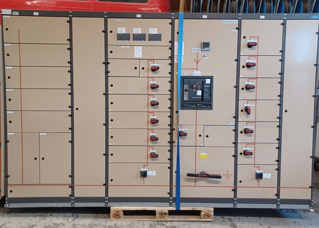 1600A 230_400V Icw 80kA Ipk 160 kA Norelco kentät 01-04