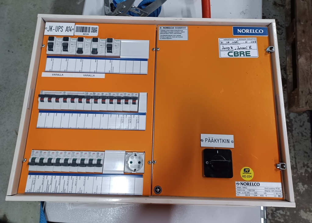 63A Norelco self-use center