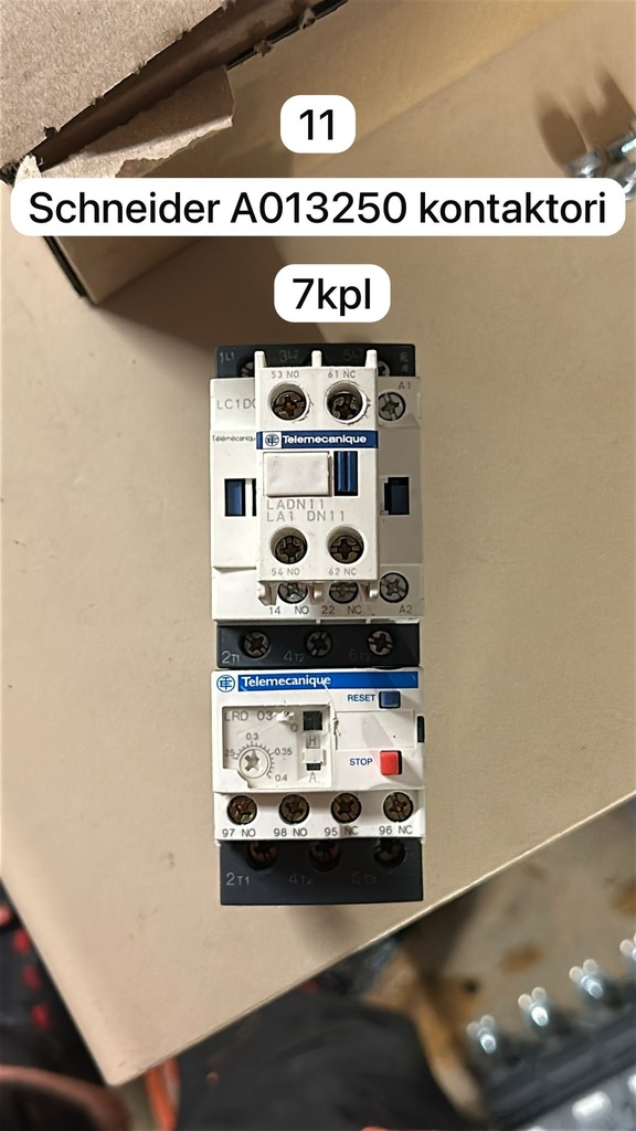 Schneider A013250 kontaktori