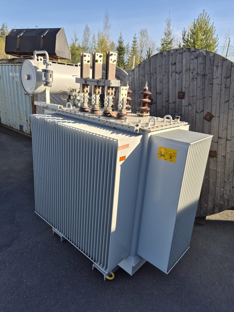 2500kVA 20/0,4kV Öljymuuntaja ABB vm. 2013