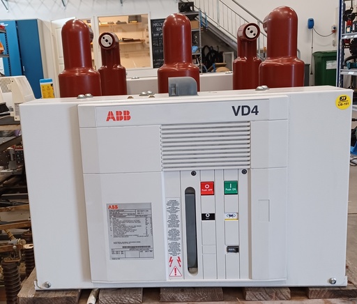 [CB151] 630A 24 kV ABB VD4 keskijännitekatkaisija