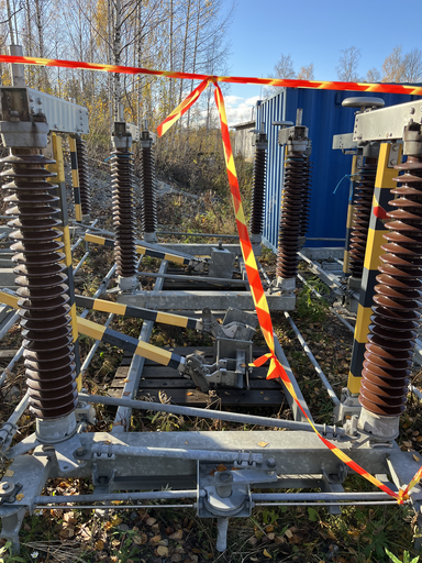 [110kV_erotinHAPAM1+2] 110kV erotin HAPAM 1+2 maadoitusta