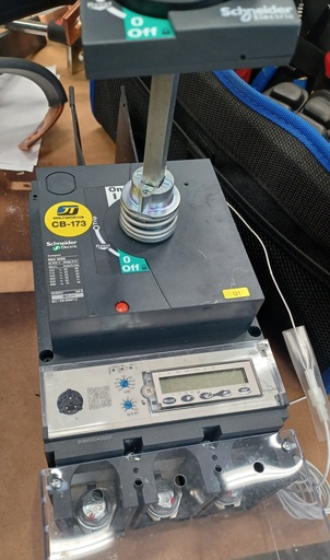 [CB173] 400A Schneider NSX400N katkaisija